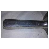 Metal Scooper Vintage