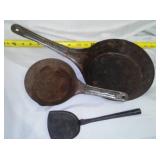 2 Cool Handle Pans & Spatula.