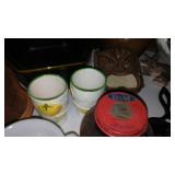 Vintage Kitchen & Decor