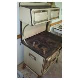 Monarch Wood Burning Stove  Great Shape & Complete