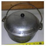 Vintage Cast Aluminum Pot & Cover W/ Handle.