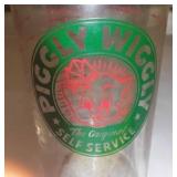 Piggly Wiggly Glass Measuring Cup