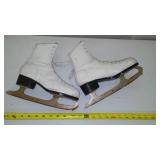 Vintage Womens Ice Skates