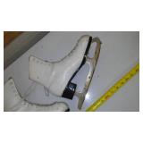 Vintage Womens Ice Skates