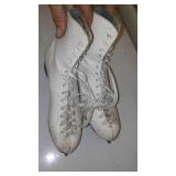 Vintage Womens Ice Skates