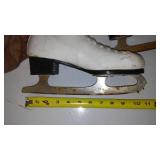 Vintage Womens Ice Skates
