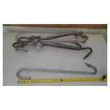 7 Heavy Duty Hooks