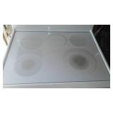 Frigidaire Convection Oven.5 burner flat top. Self Cleaning Excellent!