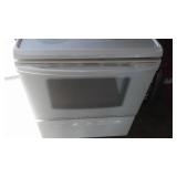 Frigidaire Convection Oven.5 burner flat top. Self Cleaning Excellent!