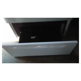 Frigidaire Convection Oven.5 burner flat top. Self Cleaning Excellent!