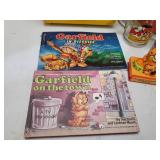 Collection Of Vintage Garfield Items