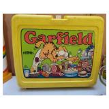 Collection Of Vintage Garfield Items
