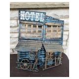 Collection Of Vintage Metal Décor