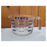 Vintage 1 Liter Pyrex Measuring Cup