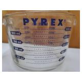Vintage 1 Liter Pyrex Measuring Cup