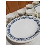 Vintage Corelle Dish Set
