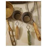 Collection Of Vintage Kitchen Items And Décor