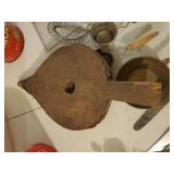 Collection Of Vintage Kitchen Items And Décor