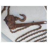 Old Yale 1.5 Ton Pul-Lift