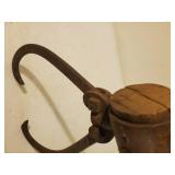 Old Leach Co. Two Person Log Grabber
