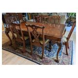 Gorgeous Henredon Dining Table Set