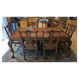 Gorgeous Henredon Dining Table Set