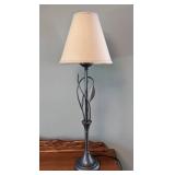 Pretty Leaf Table Lamp