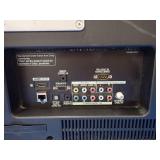 LG 26LD352C LCD TV // 26" Screen with 1366 x 768 resolution // includes power cable(would be good for a ice house or cabin)