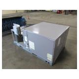 CARRIER ROOFTOP A/C UNIT
