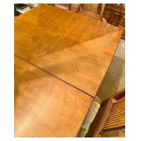 Vintage Gorgeous Thomasville Dining Table with 6 Chairs