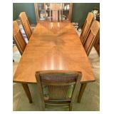 Vintage Gorgeous Thomasville Dining Table with 6 Chairs