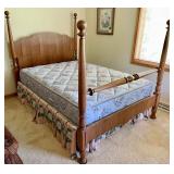 Vintage 4 Post Walnut Bed Full/Queen Bed