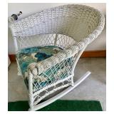Charming Vintage White Wicker Patio Set