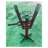 Tire spreader
