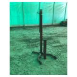 Under hoist high lift hydraulic jack