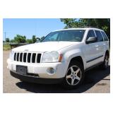 2007 Jeep Grand Cherokee Laredo - 4X4