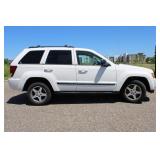 2007 Jeep Grand Cherokee Laredo - 4X4