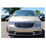 2012 Chrysler Town & Country Touring L - 2 OWNERS