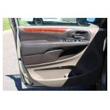 2012 Chrysler Town & Country Touring L - 2 OWNERS