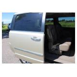 2012 Chrysler Town & Country Touring L - 2 OWNERS