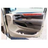 2012 Chrysler Town & Country Touring L - 2 OWNERS