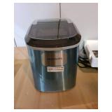 Frigidaire EFIC117-SS 26 Pound Ice Maker, 26 lbs per day, Silver