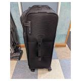 Travelpro 25" Black Expendable Spinner
