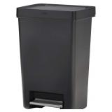 Rubbermaid 13 Gallon Garbage Can w/Step Open Lid