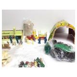 Nice Lot of Vintage "O" Gauge etc Train Accessories
