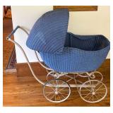 Vintage Lloyd Carriage