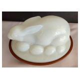 Fenton Anniversary Edition White Rabbit Covered Dish