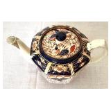 Vintage English Gaudi Welsh Teapot