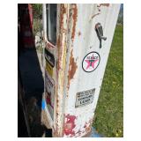 Tokeim 39 Texaco Fire-Chief Gas Pump