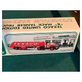 1958 Texaco "B" Mack Tanker Truck NIB